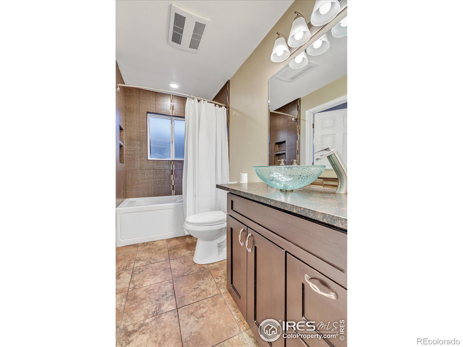 MLS Image #12 for 9304  field lane,westminster, Colorado