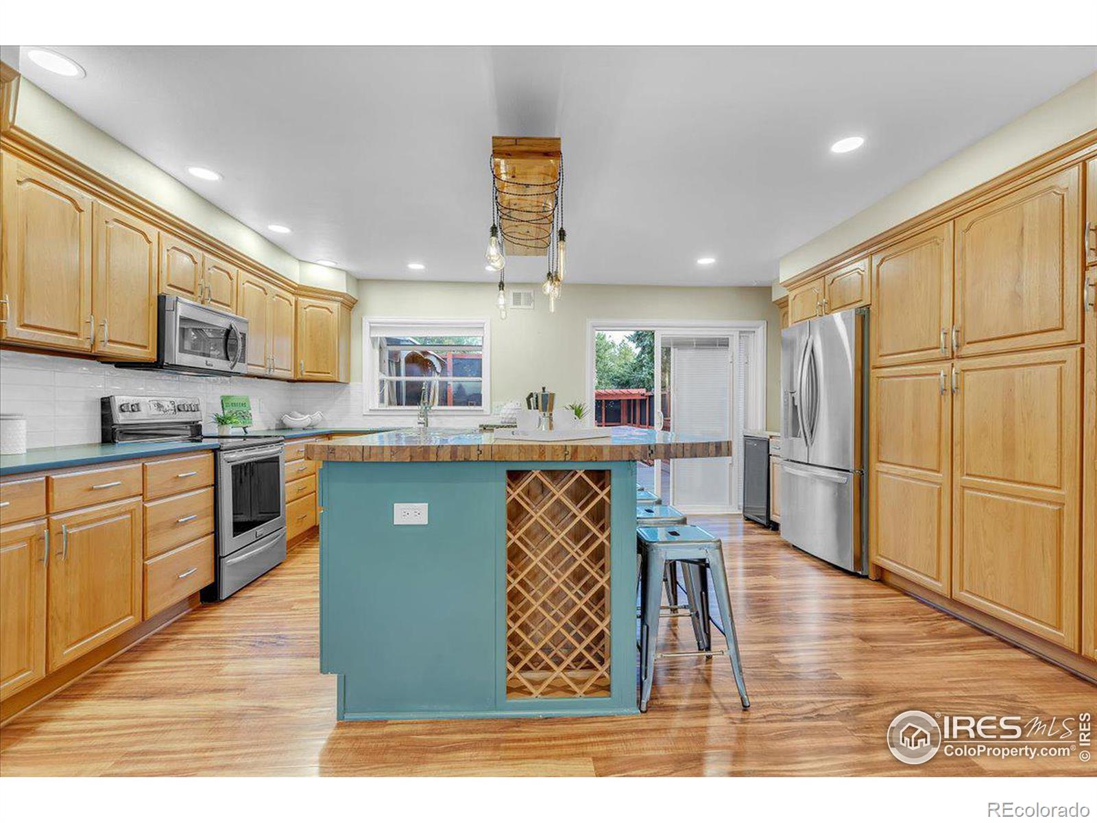 MLS Image #5 for 9304  field lane,westminster, Colorado