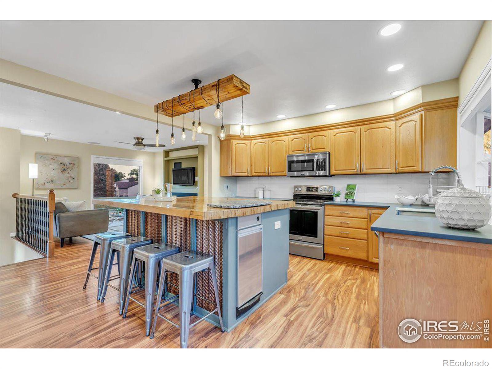 MLS Image #7 for 9304  field lane,westminster, Colorado