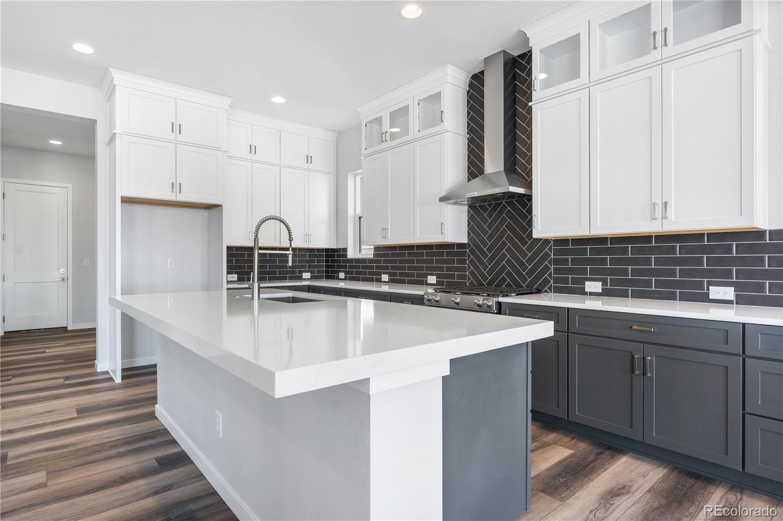 MLS Image #11 for 9688  winterset circle,littleton, Colorado