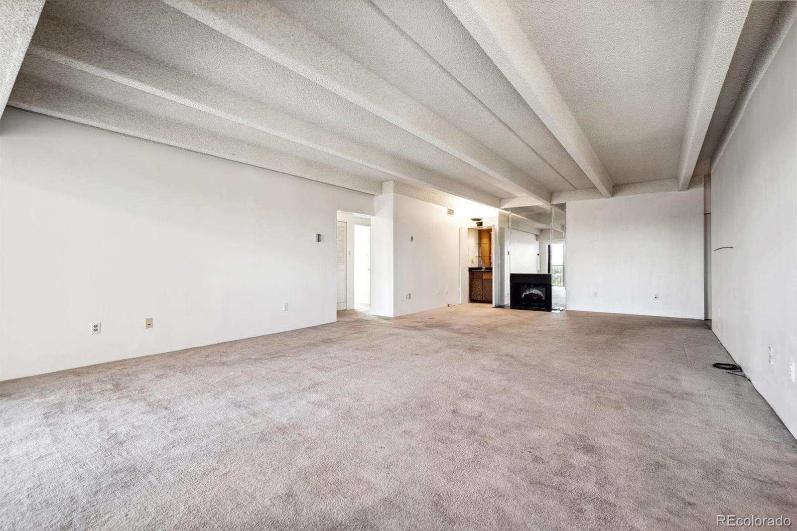 MLS Image #7 for 7877 e mississippi avenue,denver, Colorado