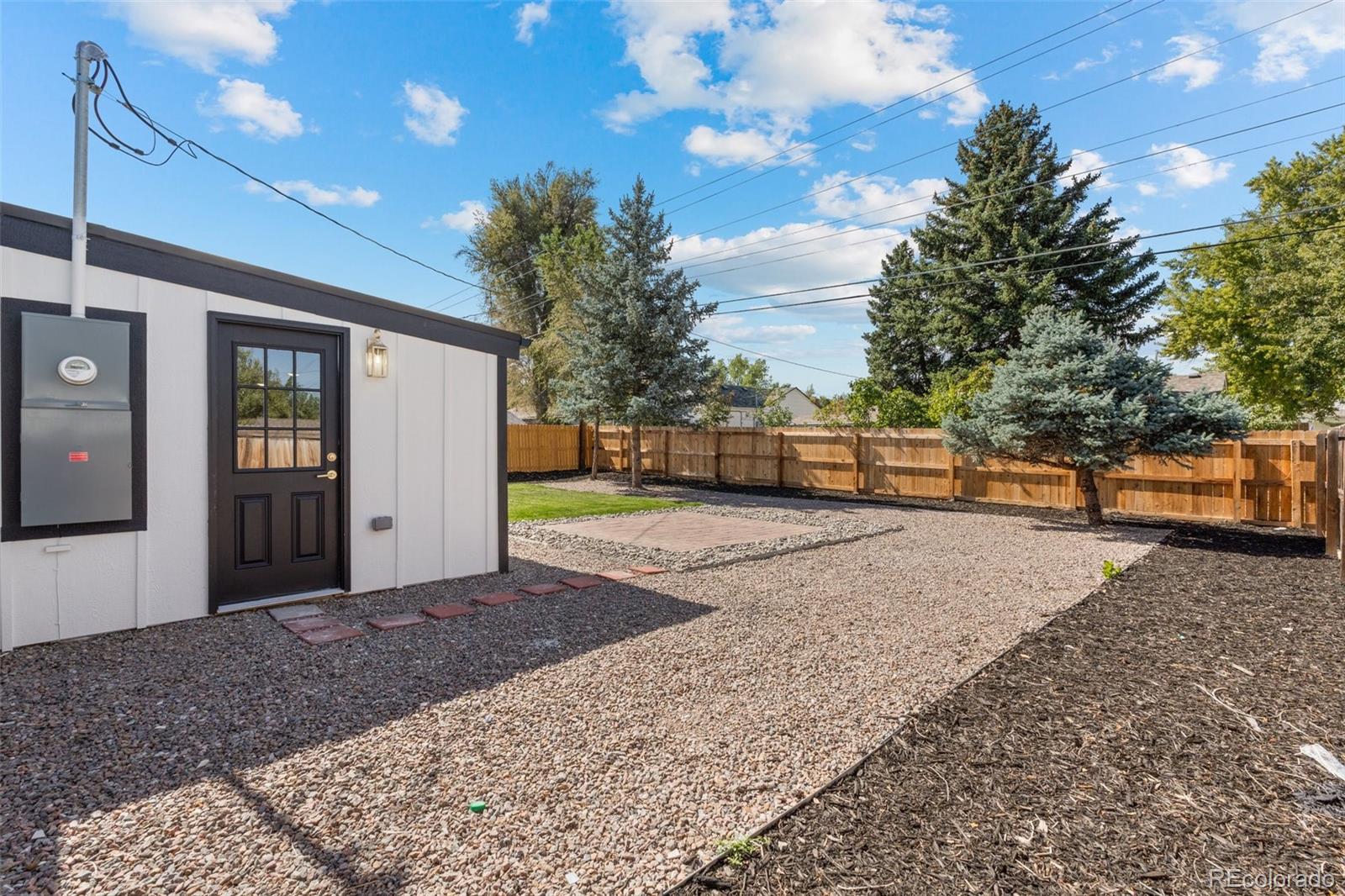 MLS Image #26 for 3353 s forest street,denver, Colorado