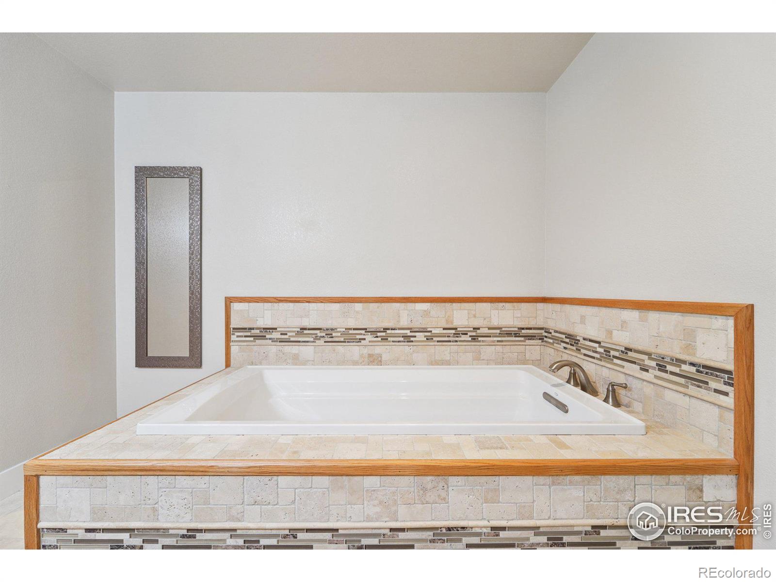 MLS Image #22 for 2115  settlers drive,milliken, Colorado