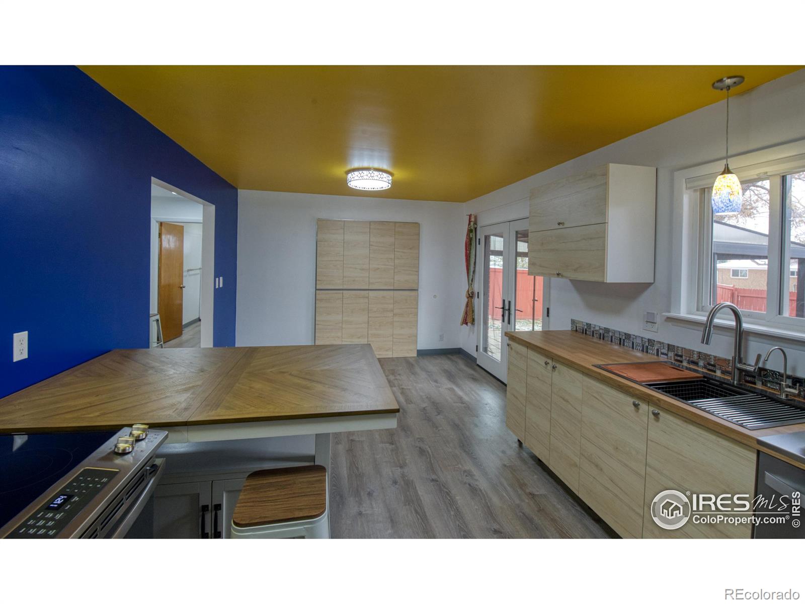 MLS Image #14 for 830  10th street,berthoud, Colorado