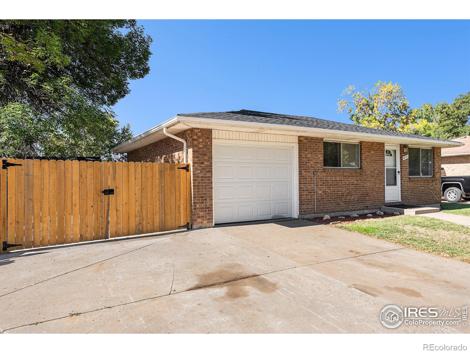 CMA Image for 817  Hubbard Drive,Longmont, Colorado