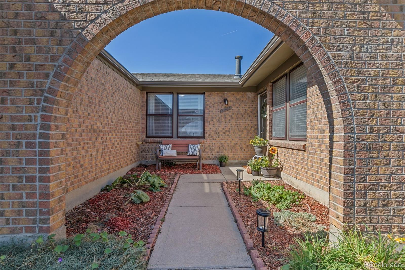 MLS Image #4 for 5265  scranton court,denver, Colorado