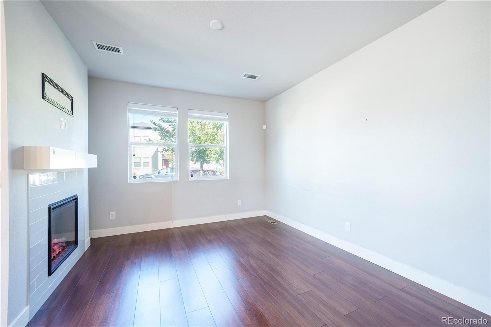 MLS Image #11 for 16020 e warner place ,denver, Colorado