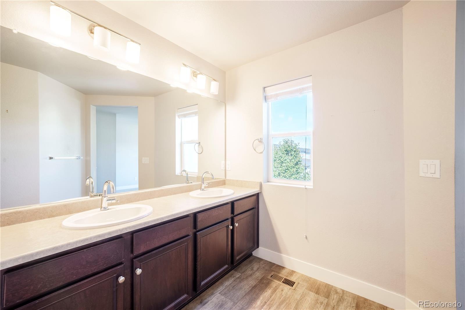 MLS Image #18 for 16020 e warner place ,denver, Colorado