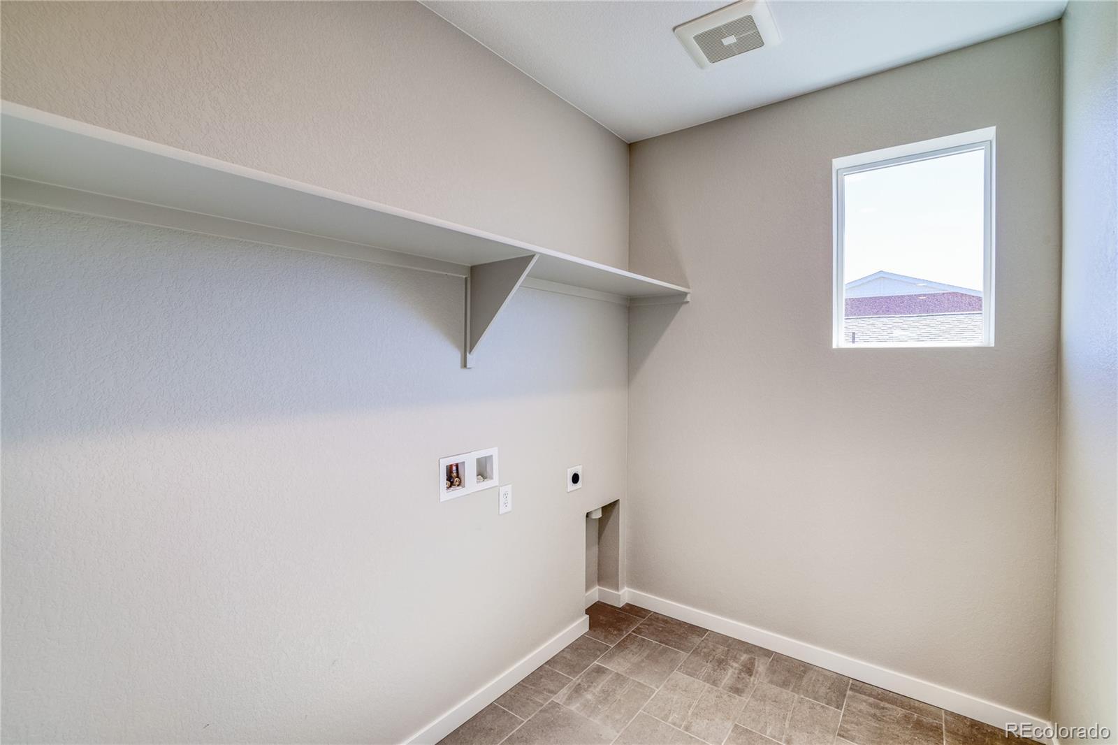 MLS Image #16 for 8618  big thompson street,littleton, Colorado