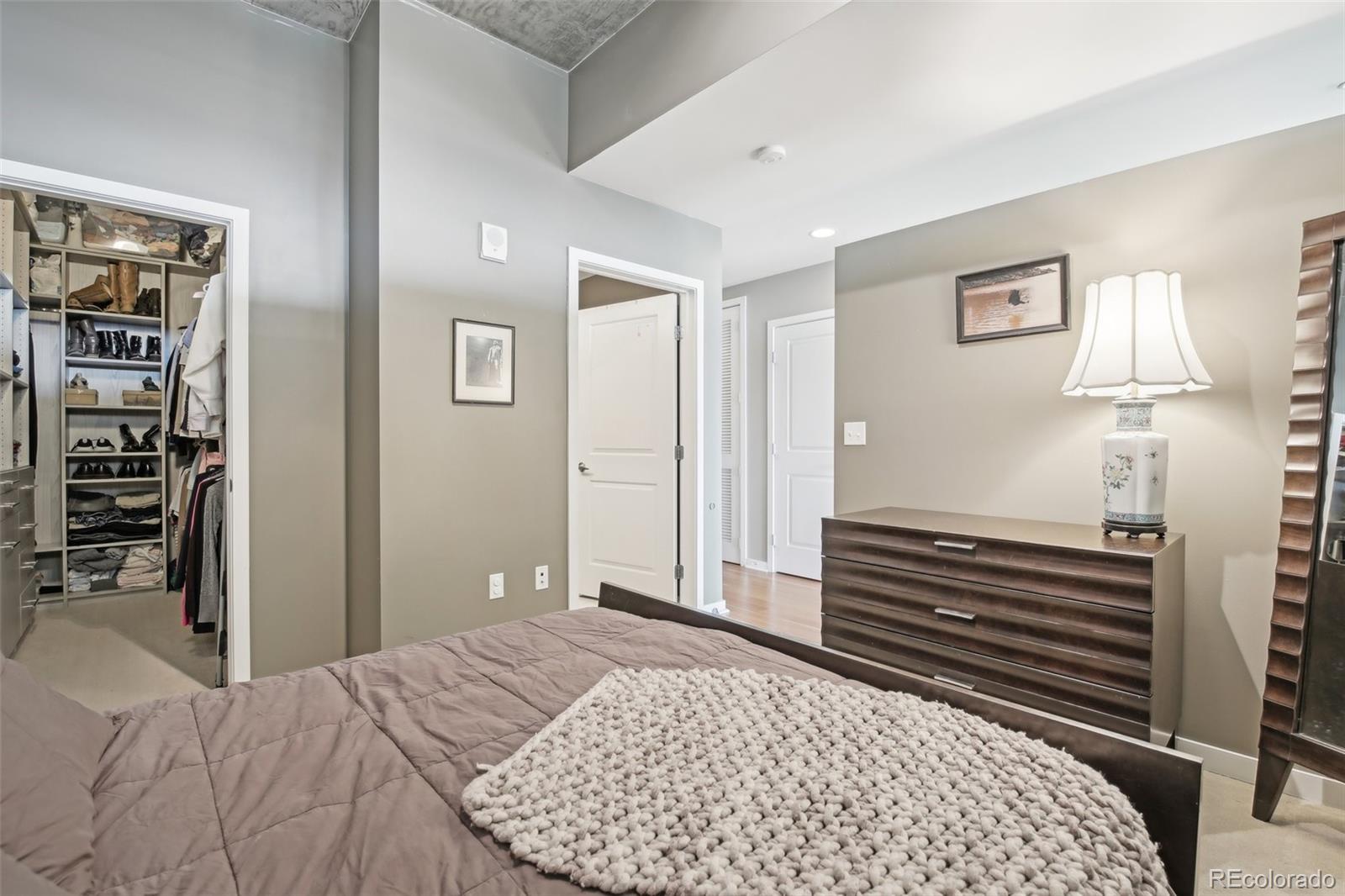 MLS Image #14 for 1700  bassett street 1008,denver, Colorado