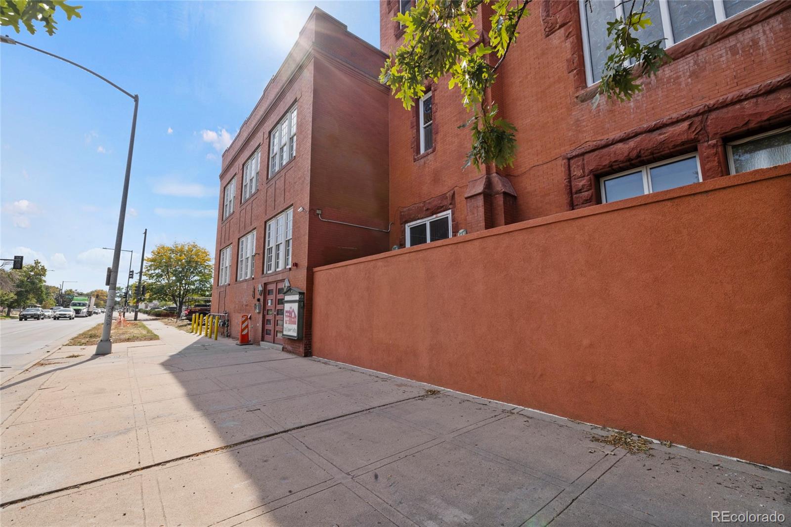 MLS Image #2 for 225 n lincoln street 1,denver, Colorado