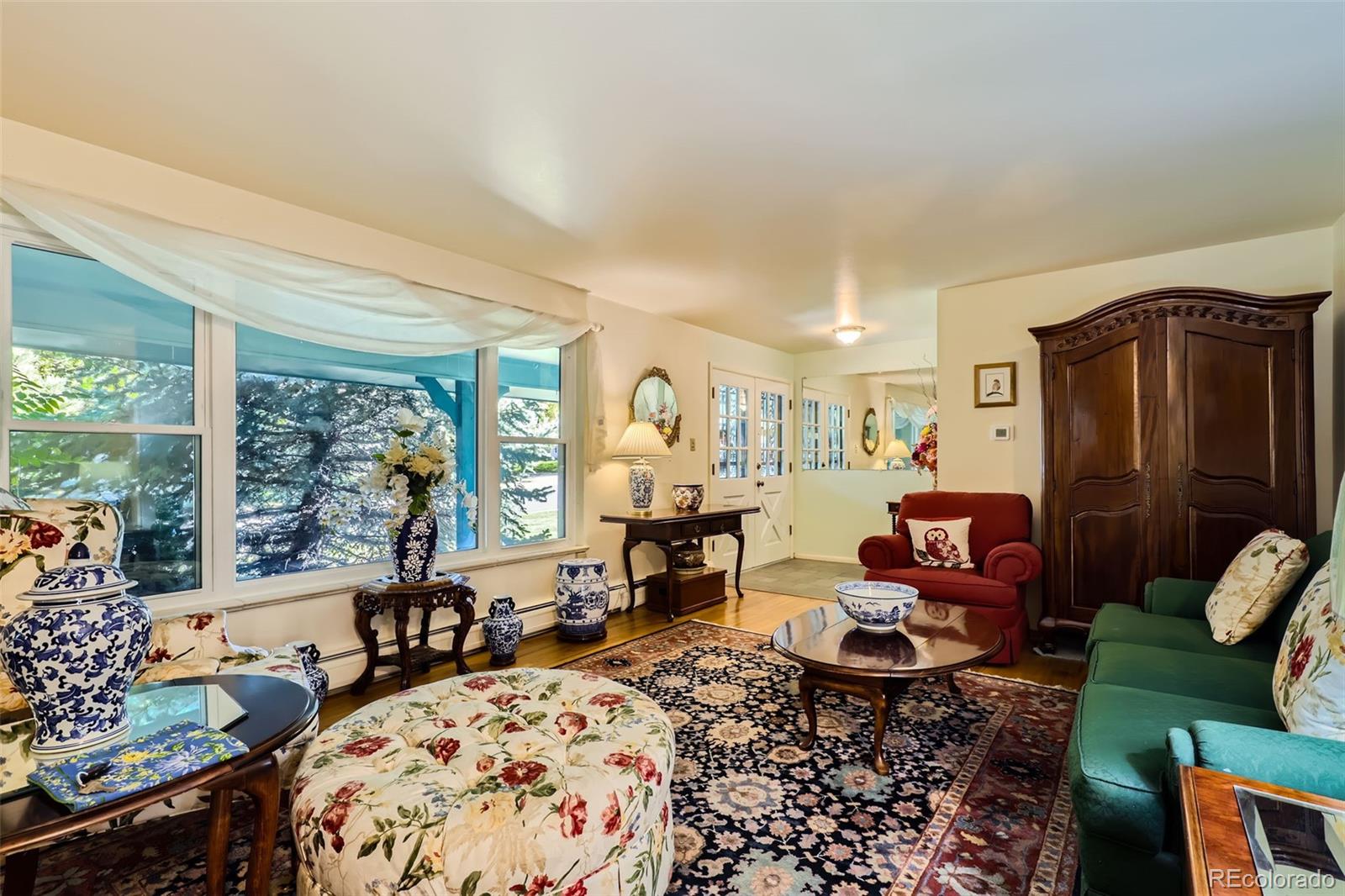 MLS Image #3 for 3831 s hillcrest drive,denver, Colorado