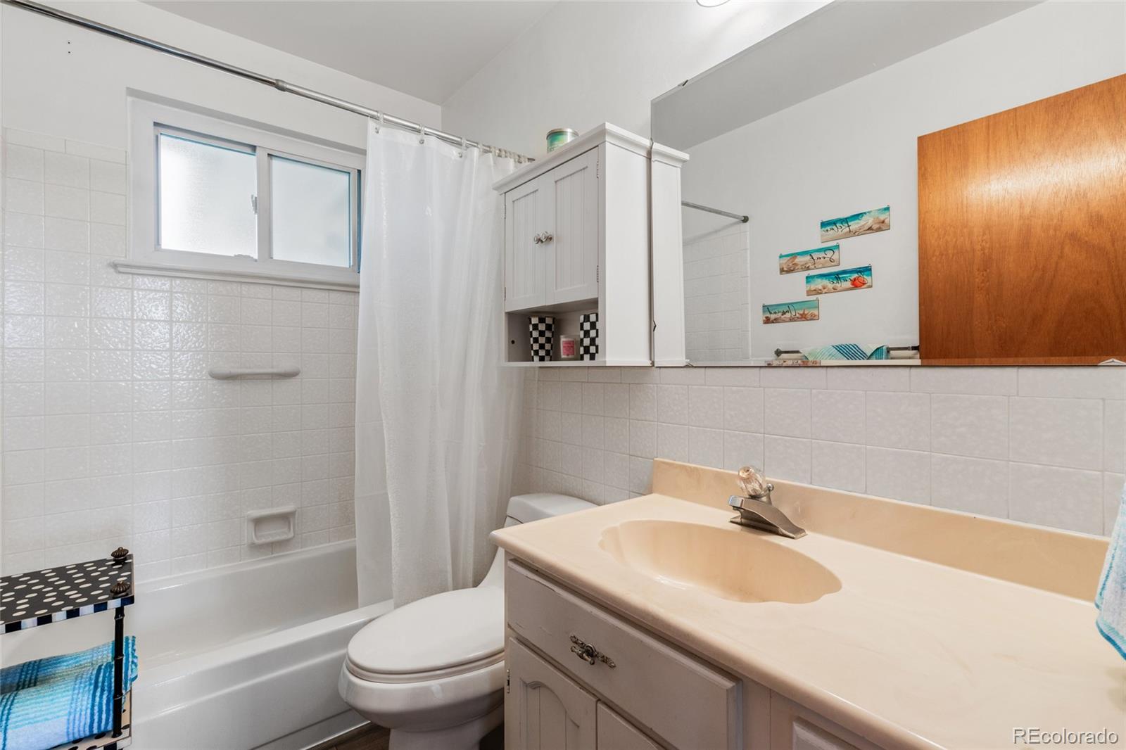 MLS Image #13 for 7889  elmwood lane,denver, Colorado