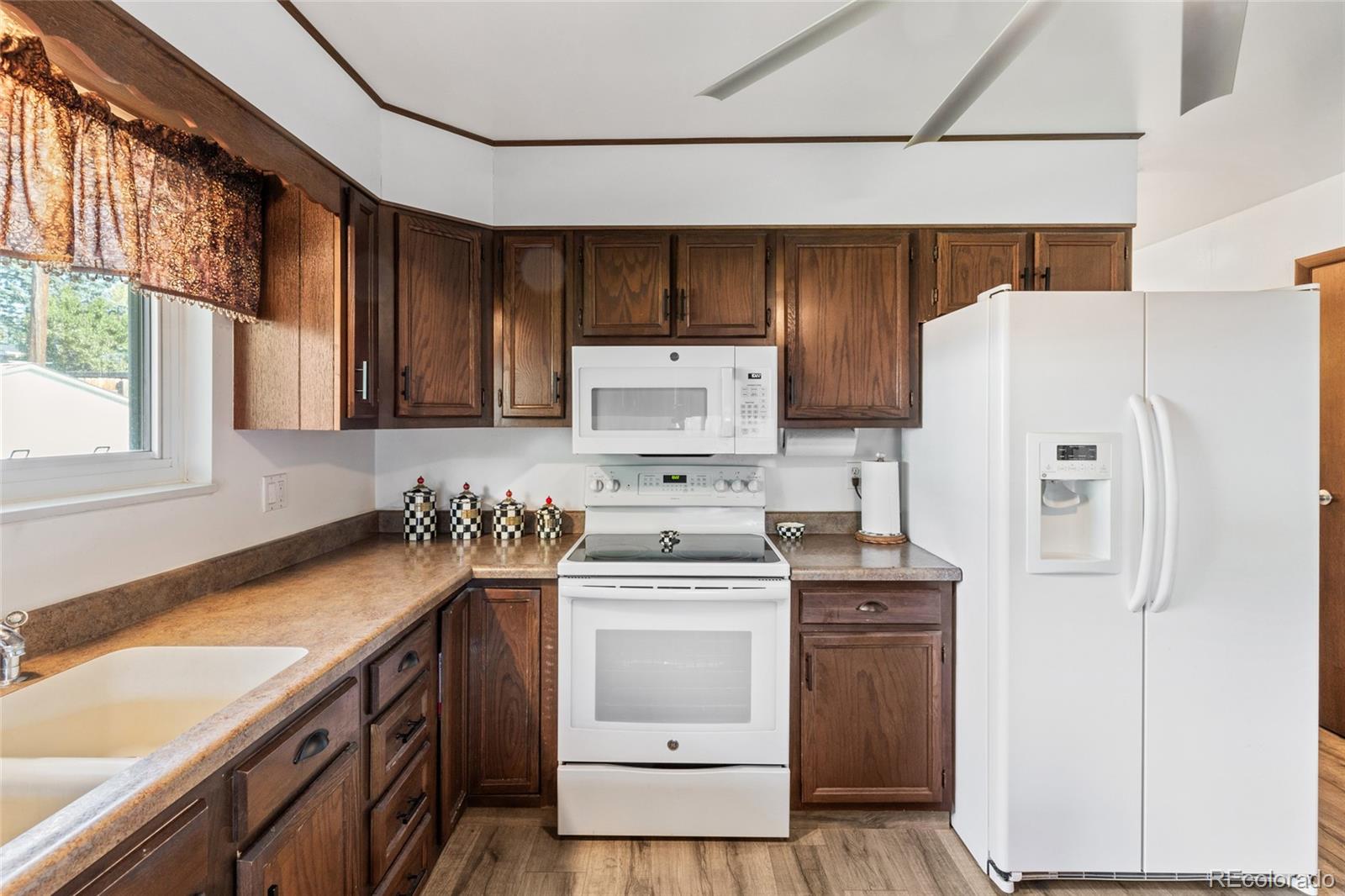 MLS Image #33 for 7889  elmwood lane,denver, Colorado