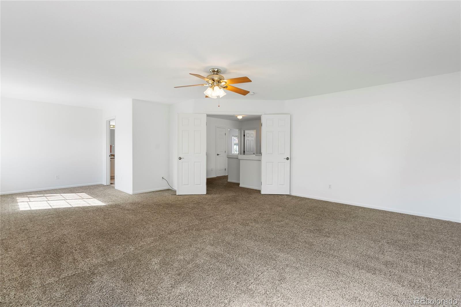 MLS Image #18 for 18867 e 51st place,denver, Colorado