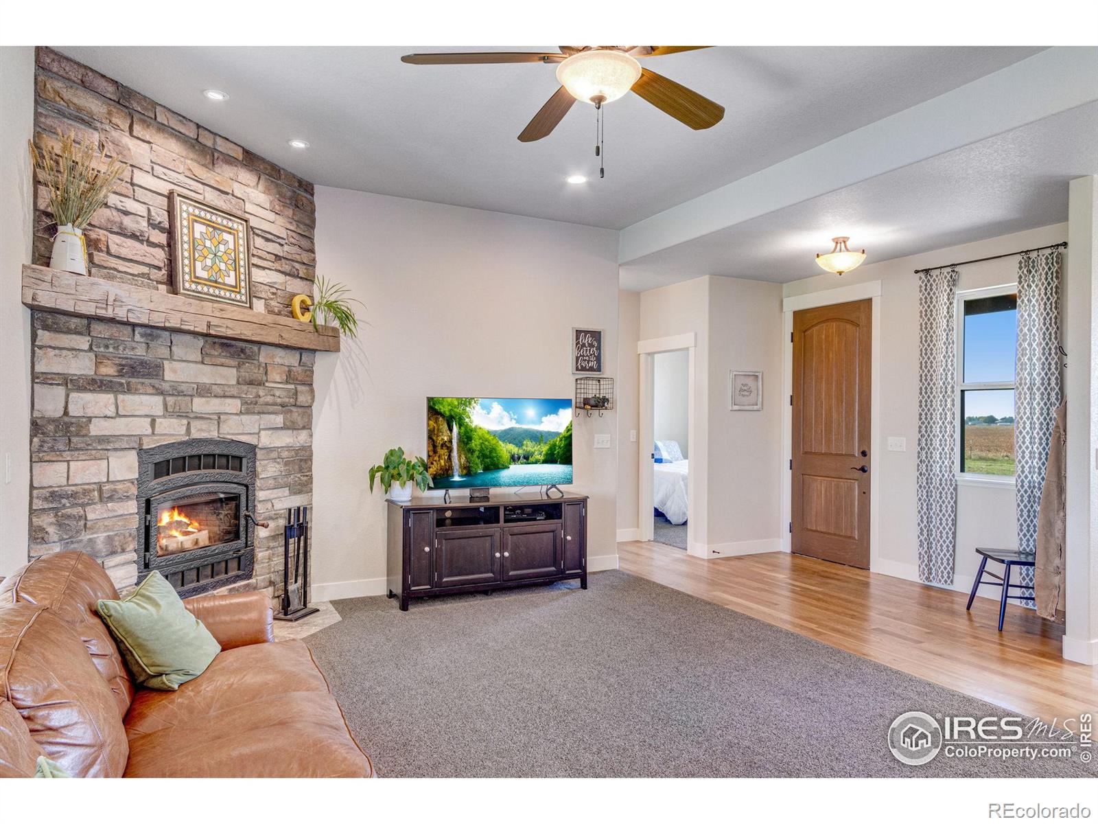 MLS Image #5 for 33566  county road 51 ,eaton, Colorado