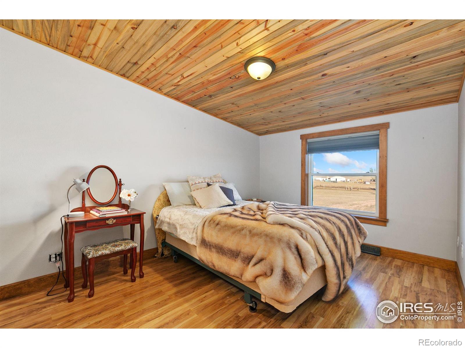 MLS Image #11 for 14165 n county road 7 ,wellington, Colorado