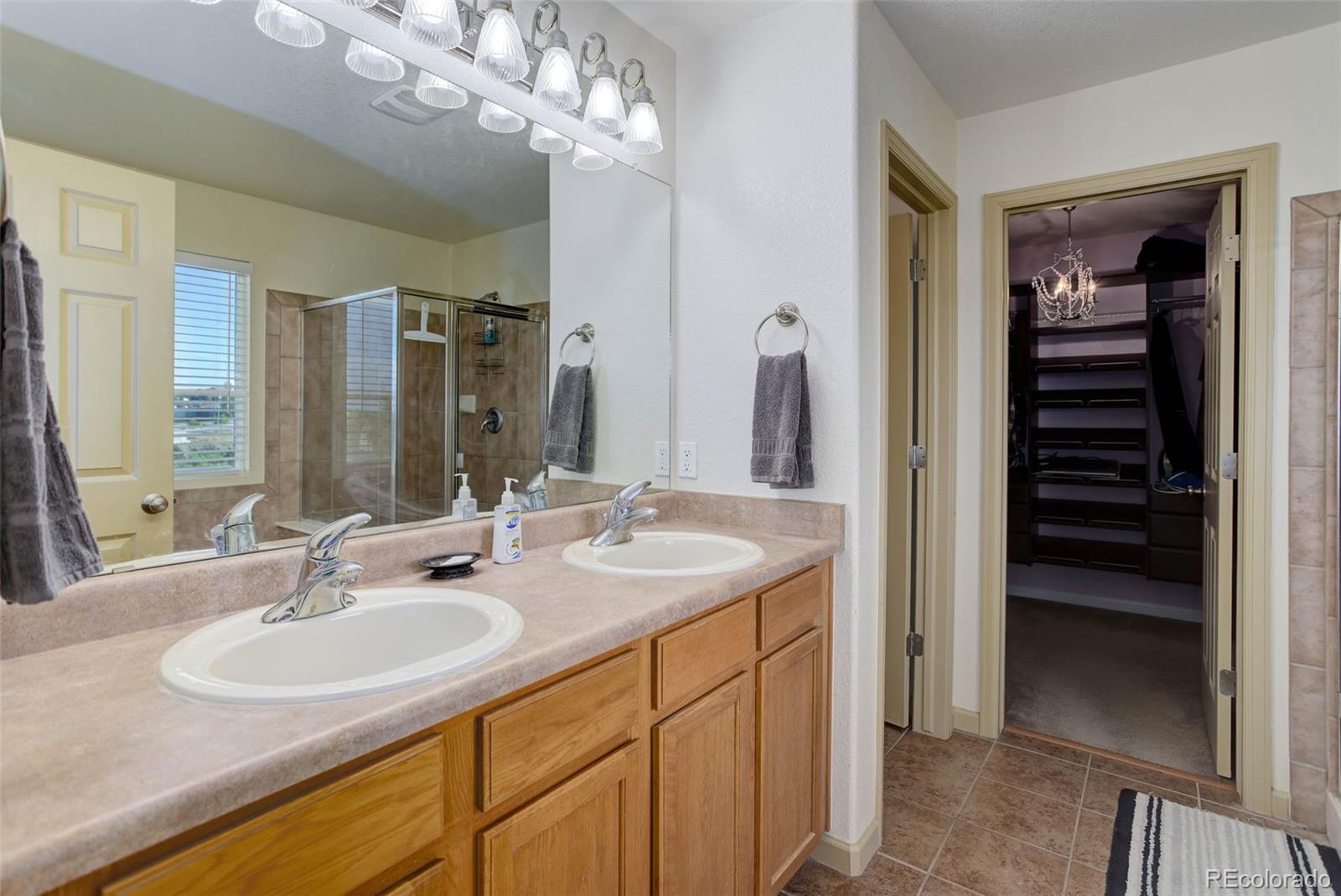 MLS Image #25 for 7051 s oak hill circle,aurora, Colorado