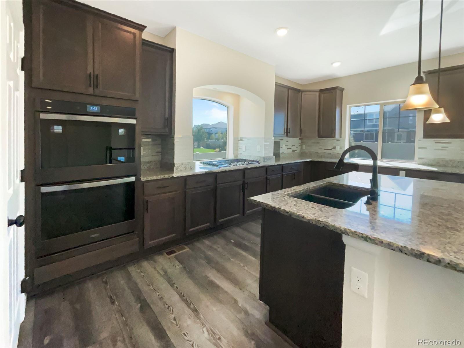 MLS Image #13 for 20752 e 50th place,denver, Colorado