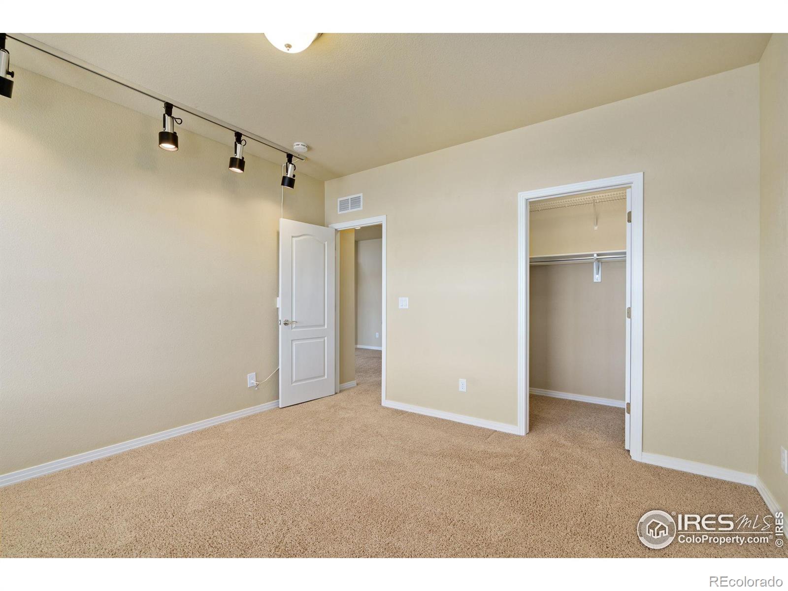 MLS Image #20 for 602  split rock drive,loveland, Colorado