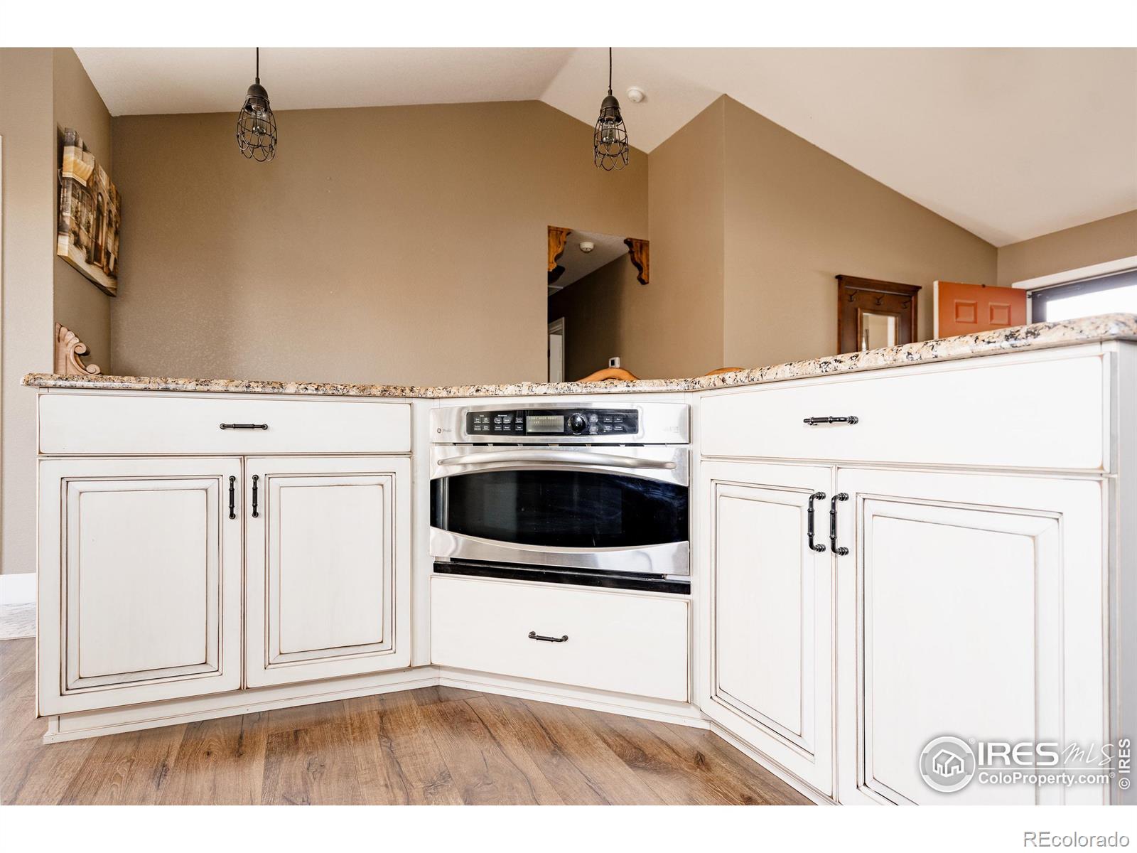 MLS Image #11 for 945 e 4th st rd,eaton, Colorado