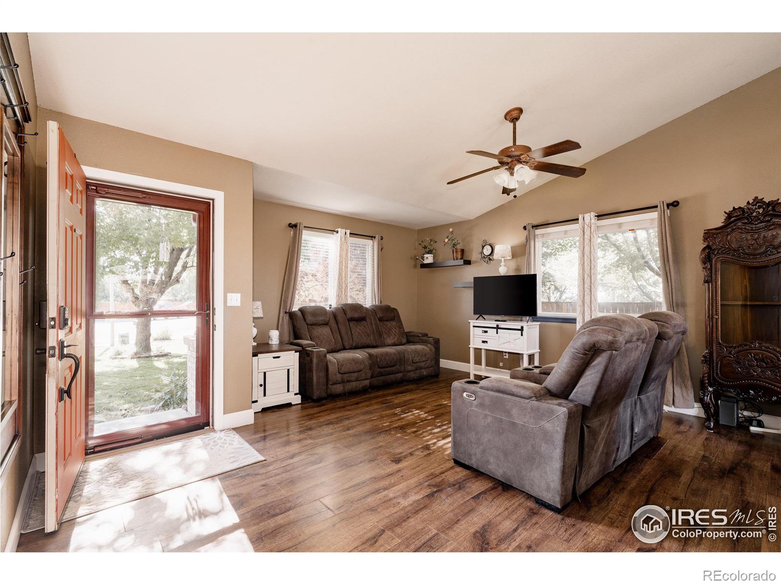 MLS Image #4 for 945 e 4th st rd,eaton, Colorado