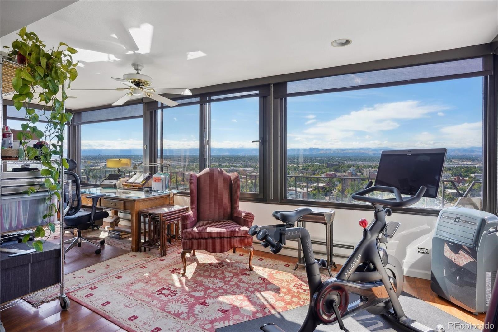 MLS Image #9 for 130 n pearl street 1804,denver, Colorado