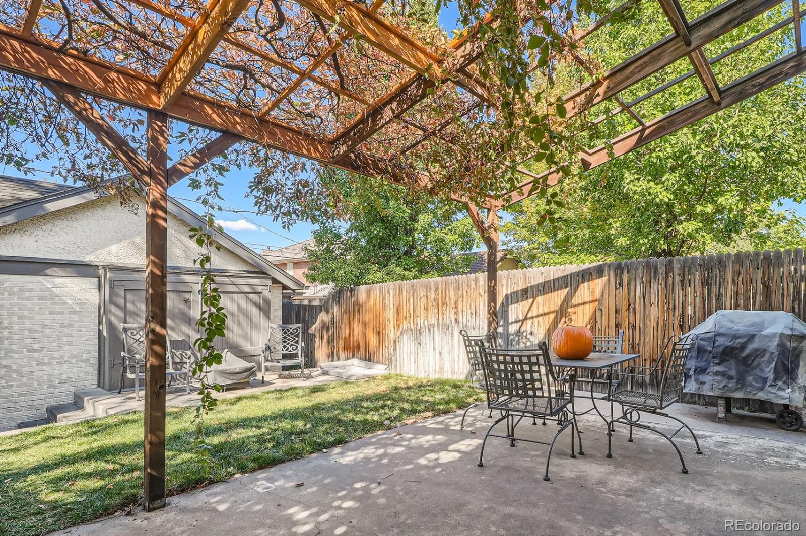 MLS Image #23 for 665 s gilpin street,denver, Colorado