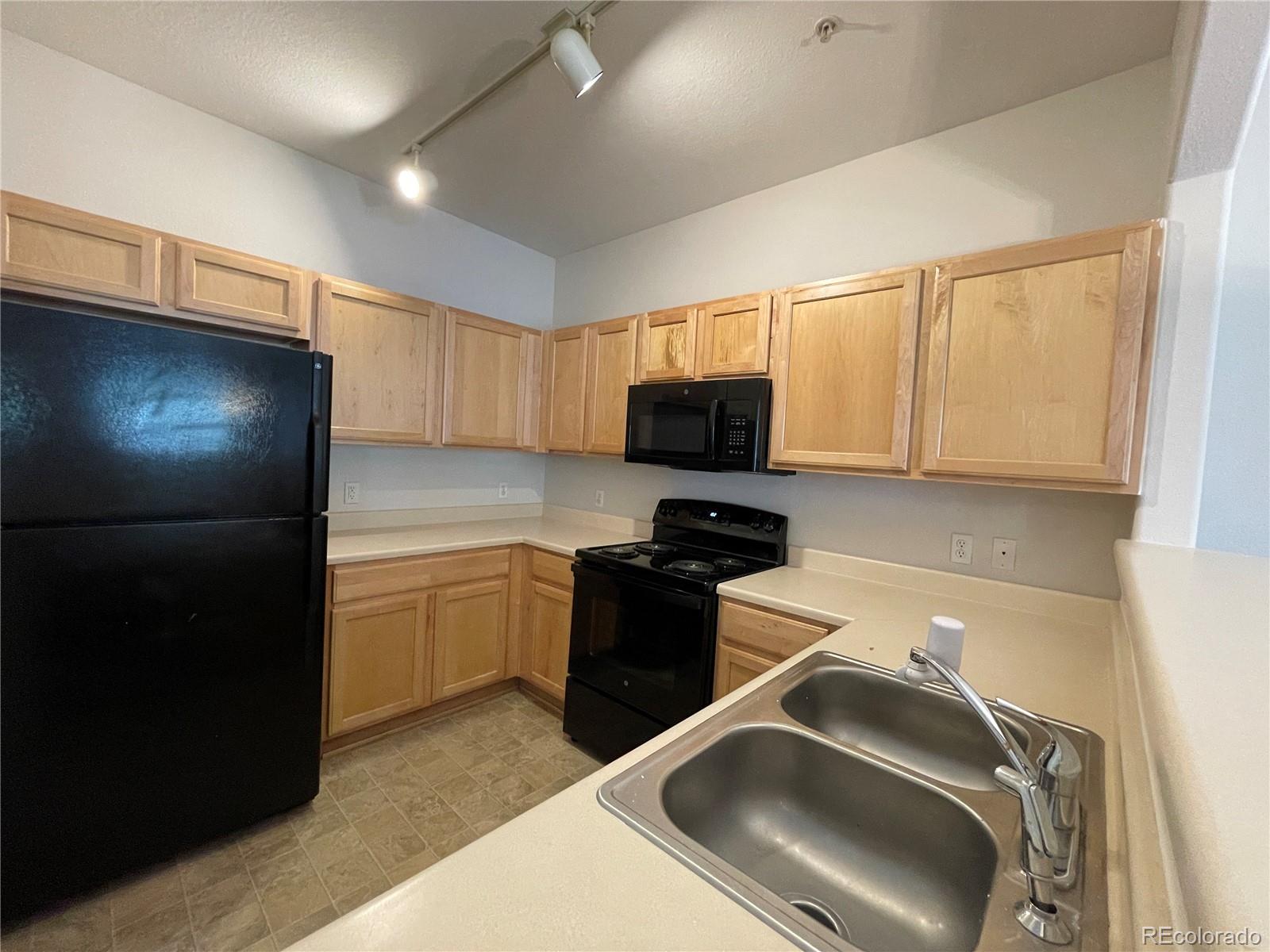 MLS Image #4 for 5255  memphis street,denver, Colorado