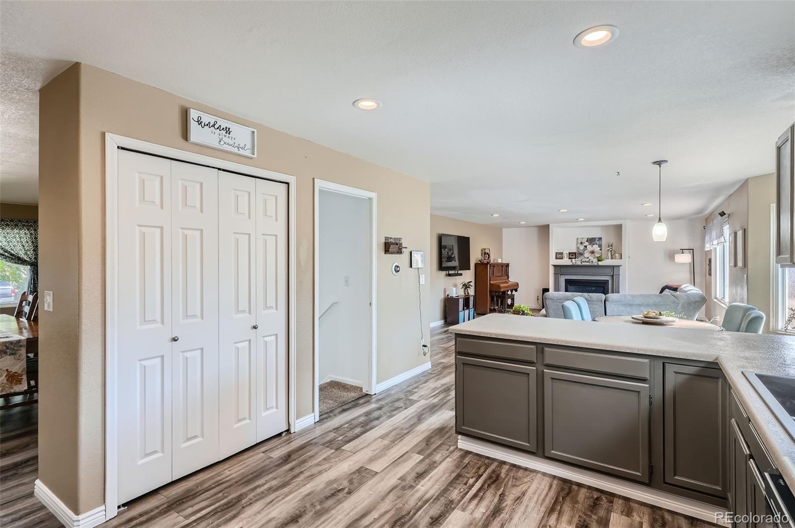 MLS Image #8 for 8135  eagleview drive,littleton, Colorado