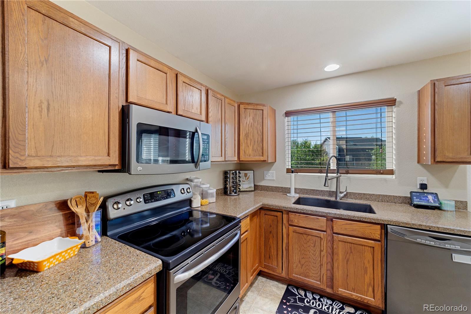 MLS Image #14 for 7165  josh byers way,fountain, Colorado