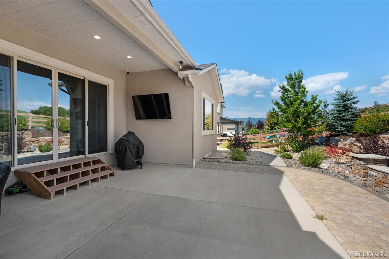 MLS Image #40 for 1992  walnut creek court,colorado springs, Colorado