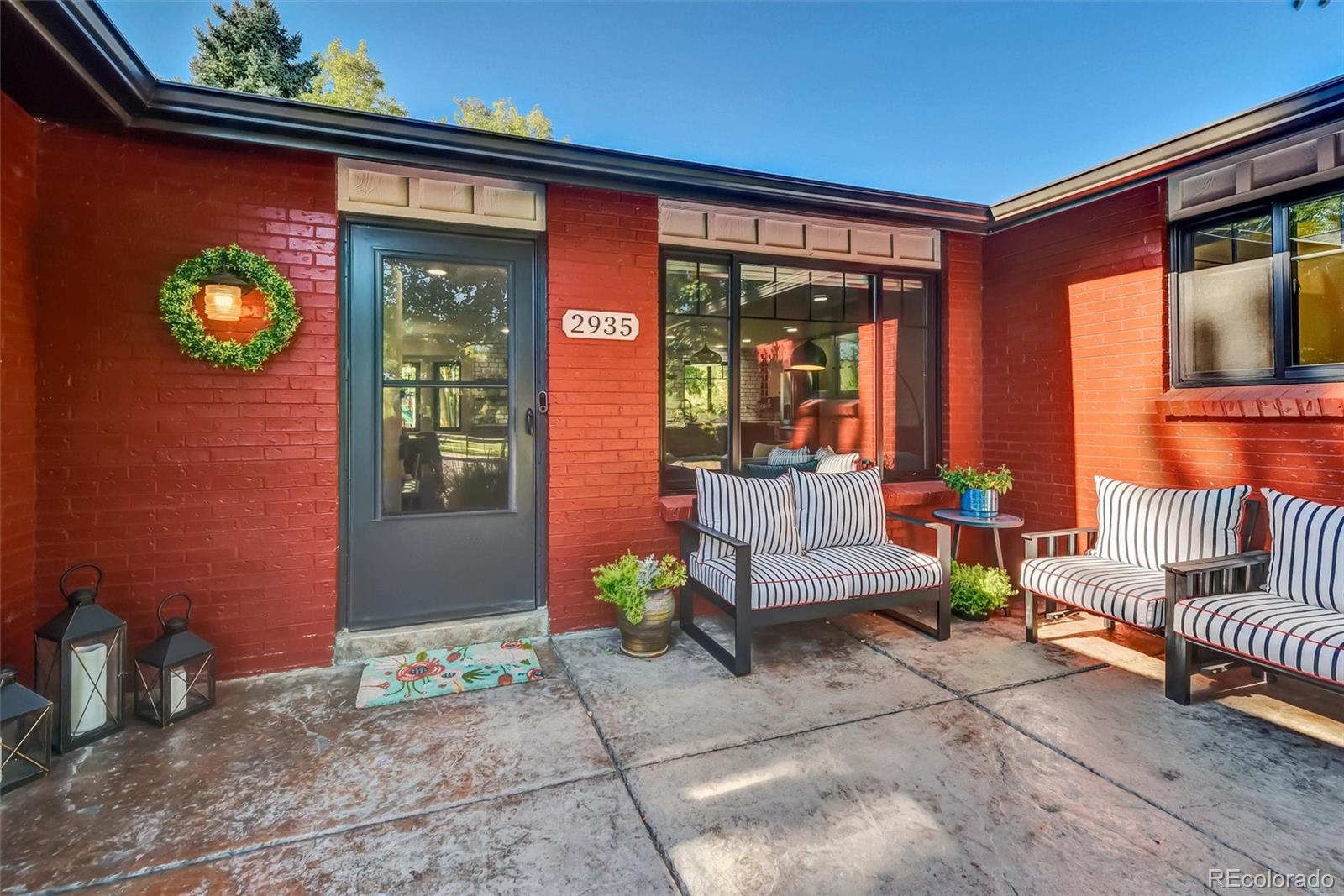 MLS Image #2 for 2935 s akron street,denver, Colorado