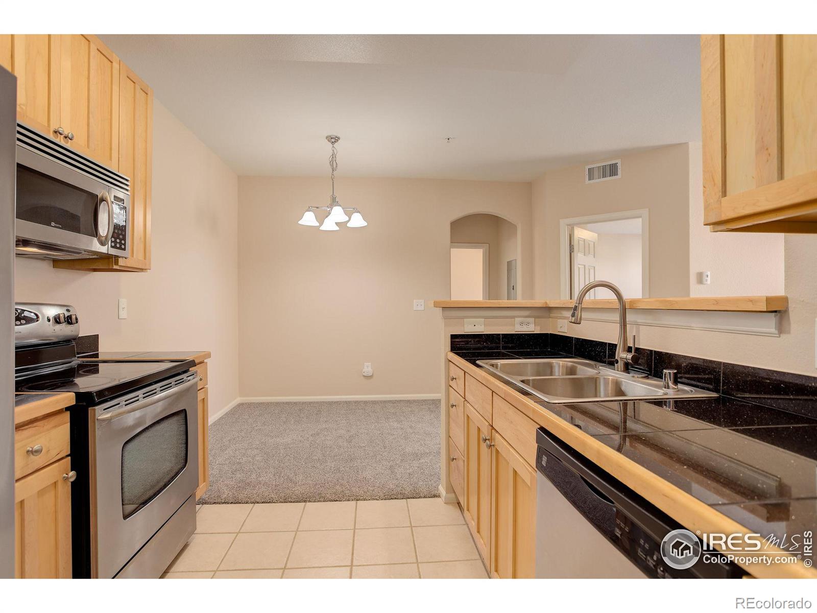 MLS Image #8 for 2800  blue sky circle,erie, Colorado