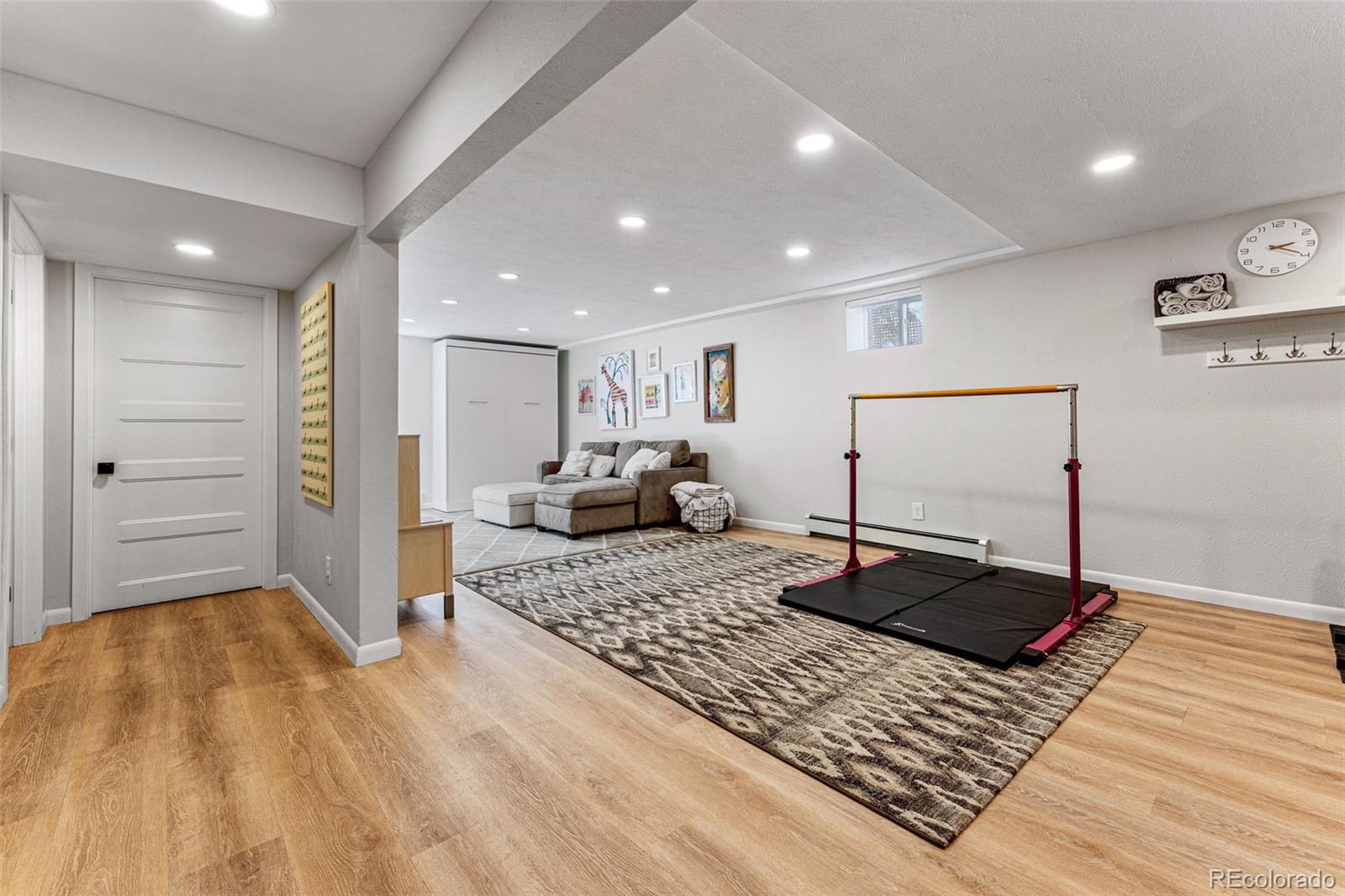 MLS Image #39 for 3951 s narcissus way,denver, Colorado