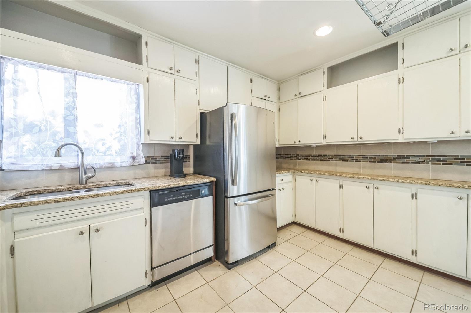 MLS Image #7 for 2717 s cook street,denver, Colorado