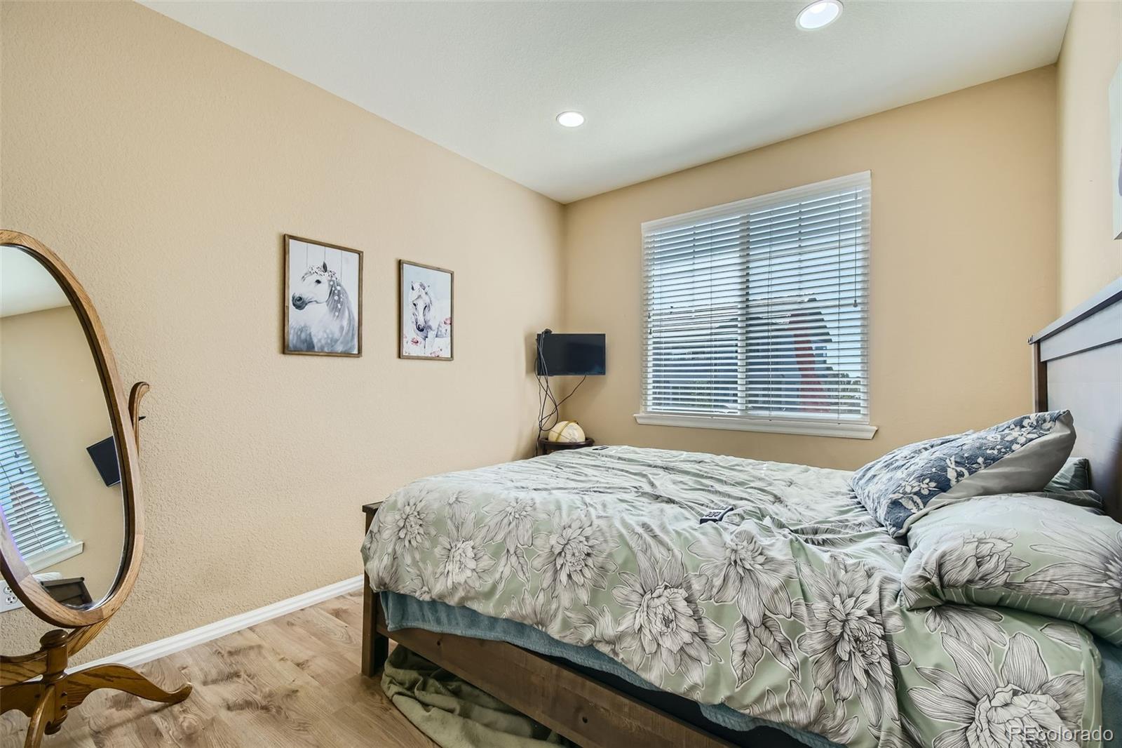 MLS Image #17 for 16034 e 107th place,commerce city, Colorado