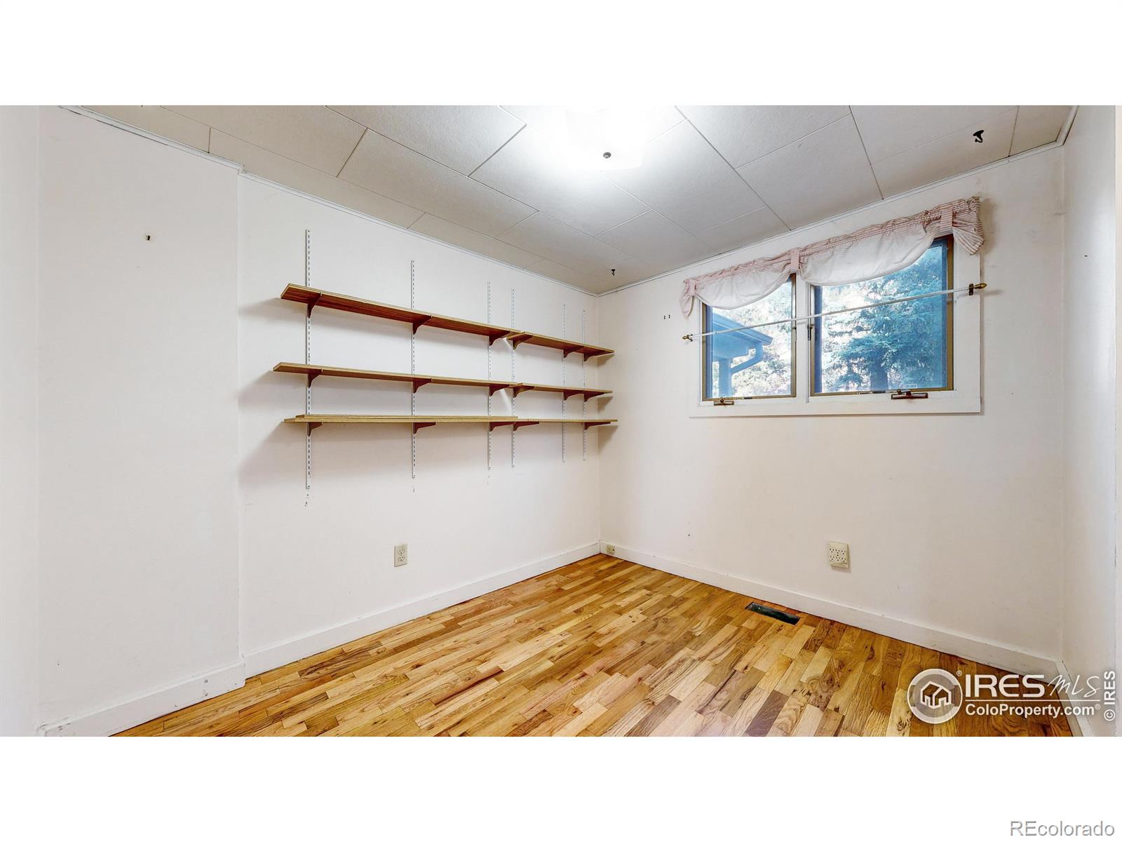 MLS Image #13 for 253 e riverside drive,estes park, Colorado