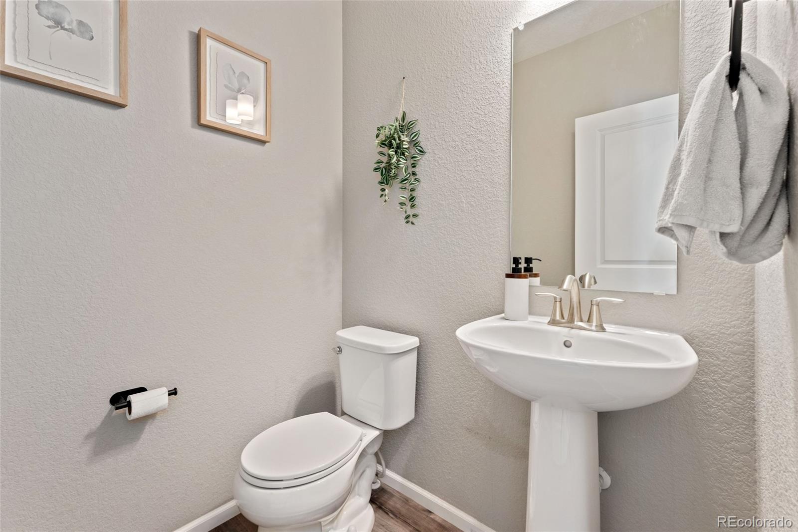 MLS Image #18 for 21936 e quincy place,aurora, Colorado