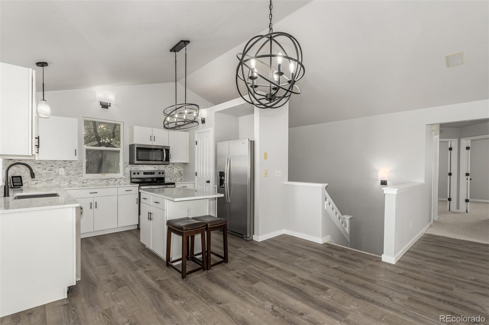 MLS Image #6 for 3906  oakwood drive,longmont, Colorado