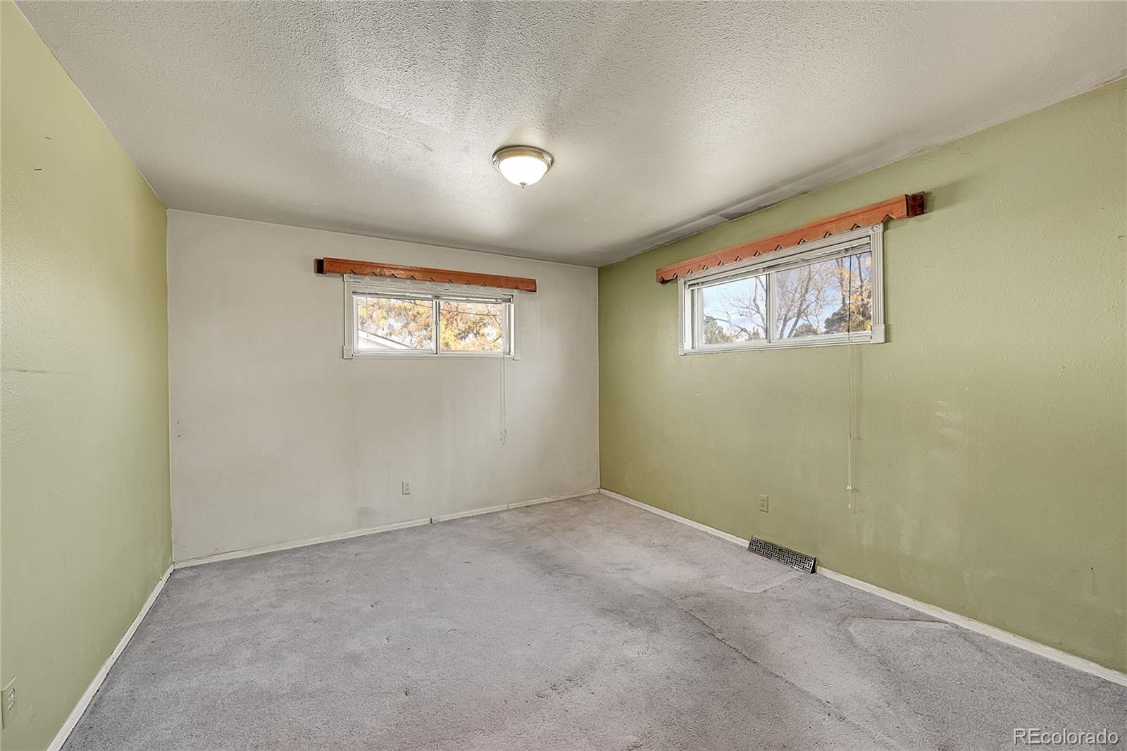 MLS Image #12 for 8051  downing drive,denver, Colorado