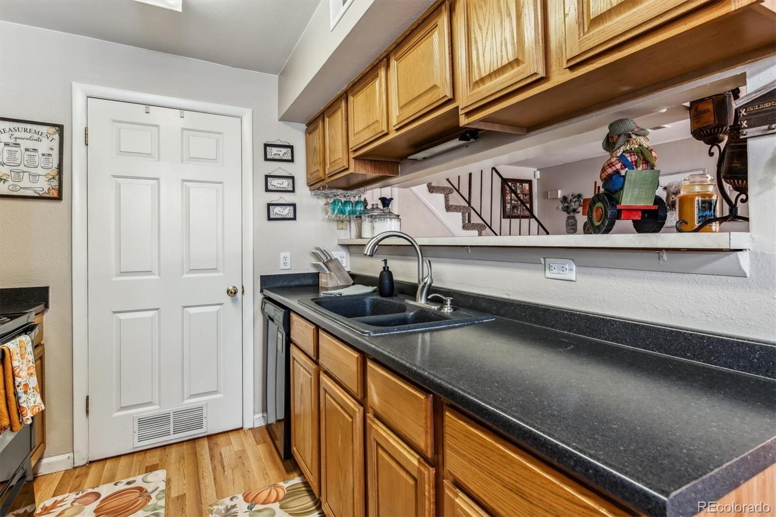 MLS Image #7 for 7700 w glasgow place,littleton, Colorado