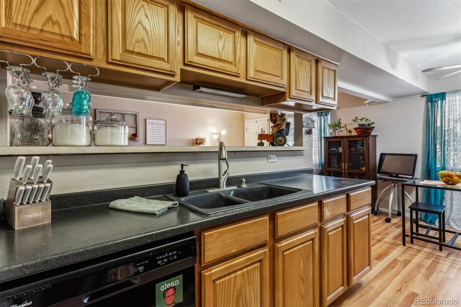 MLS Image #9 for 7700 w glasgow place,littleton, Colorado