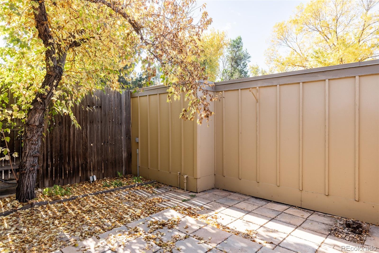 MLS Image #23 for 9012 e amherst drive,denver, Colorado