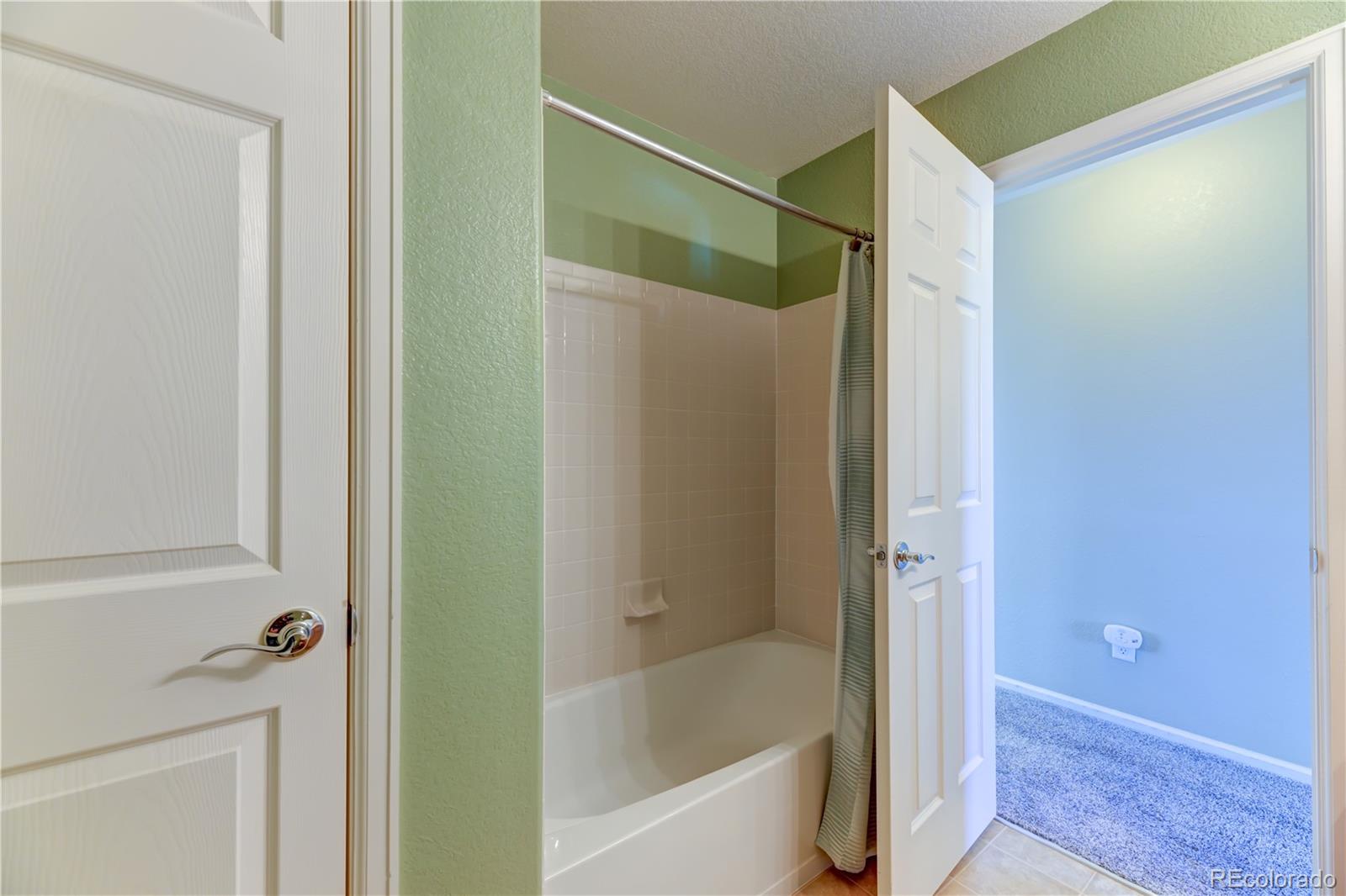 MLS Image #25 for 20378 e dartmouth drive,aurora, Colorado