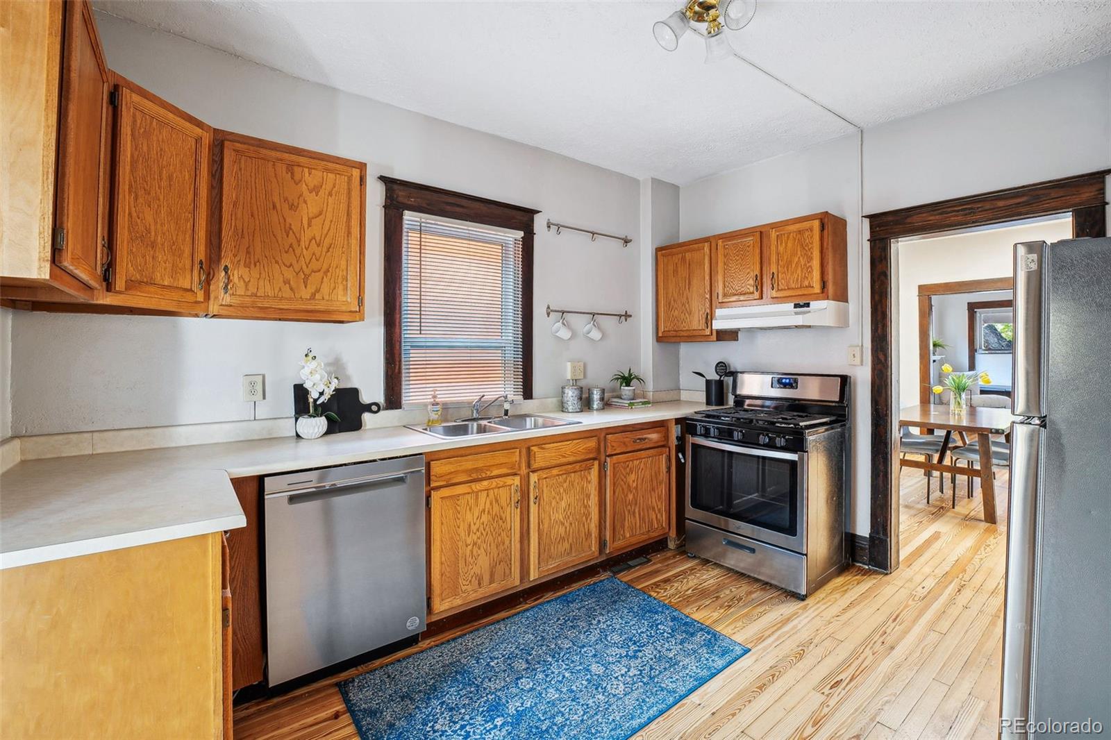 MLS Image #13 for 282 s pearl street,denver, Colorado