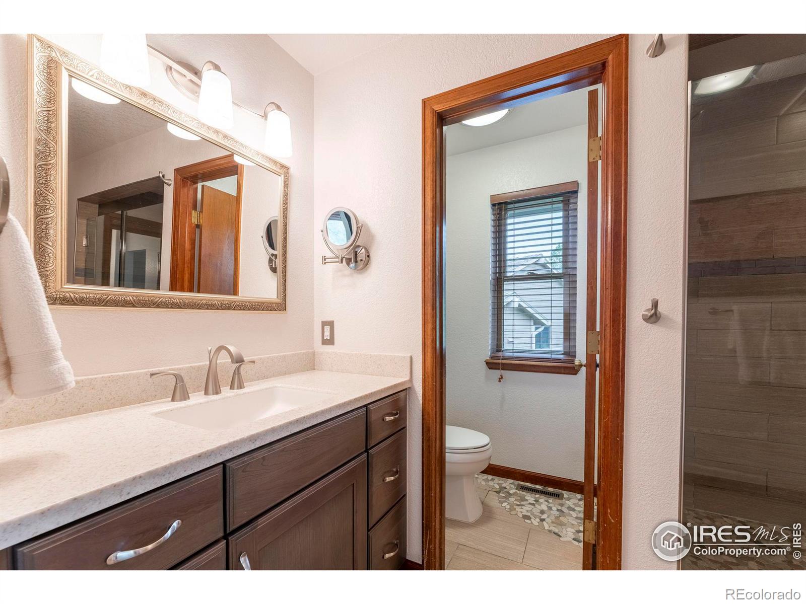 MLS Image #18 for 1404 w briarwood avenue,littleton, Colorado