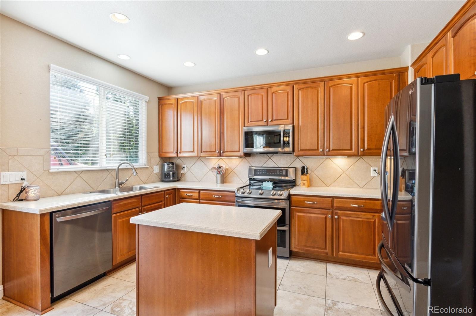 MLS Image #11 for 11832  altura street,commerce city, Colorado