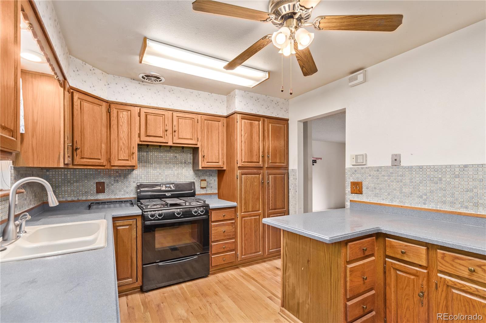 MLS Image #12 for 1107 e 15th avenue,broomfield, Colorado