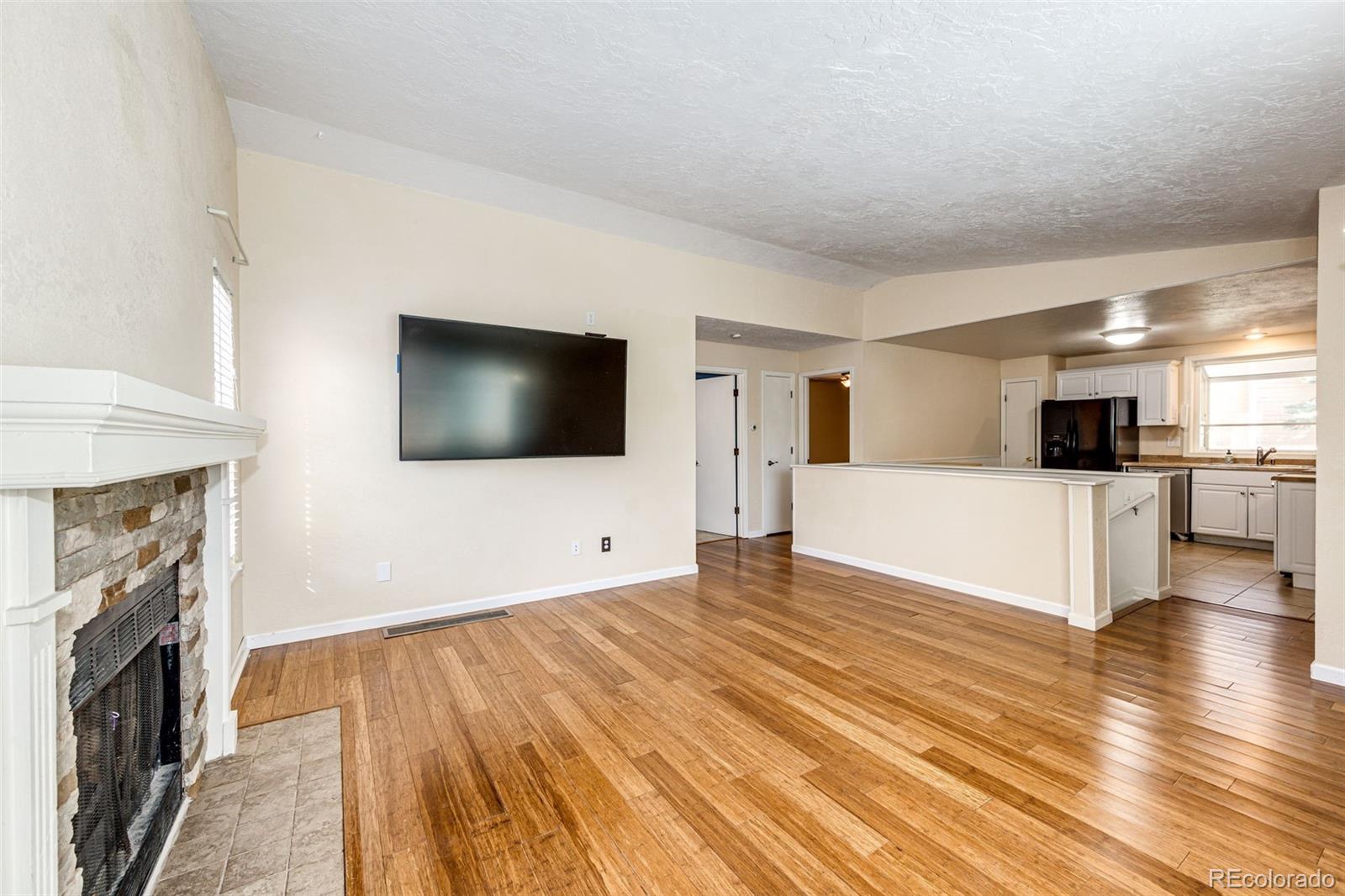 MLS Image #2 for 4015 s fundy way,aurora, Colorado